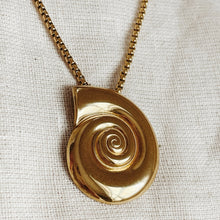 Load image into Gallery viewer, Kit Necklace