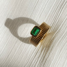 Load image into Gallery viewer, Ribbed Green CZ Ring
