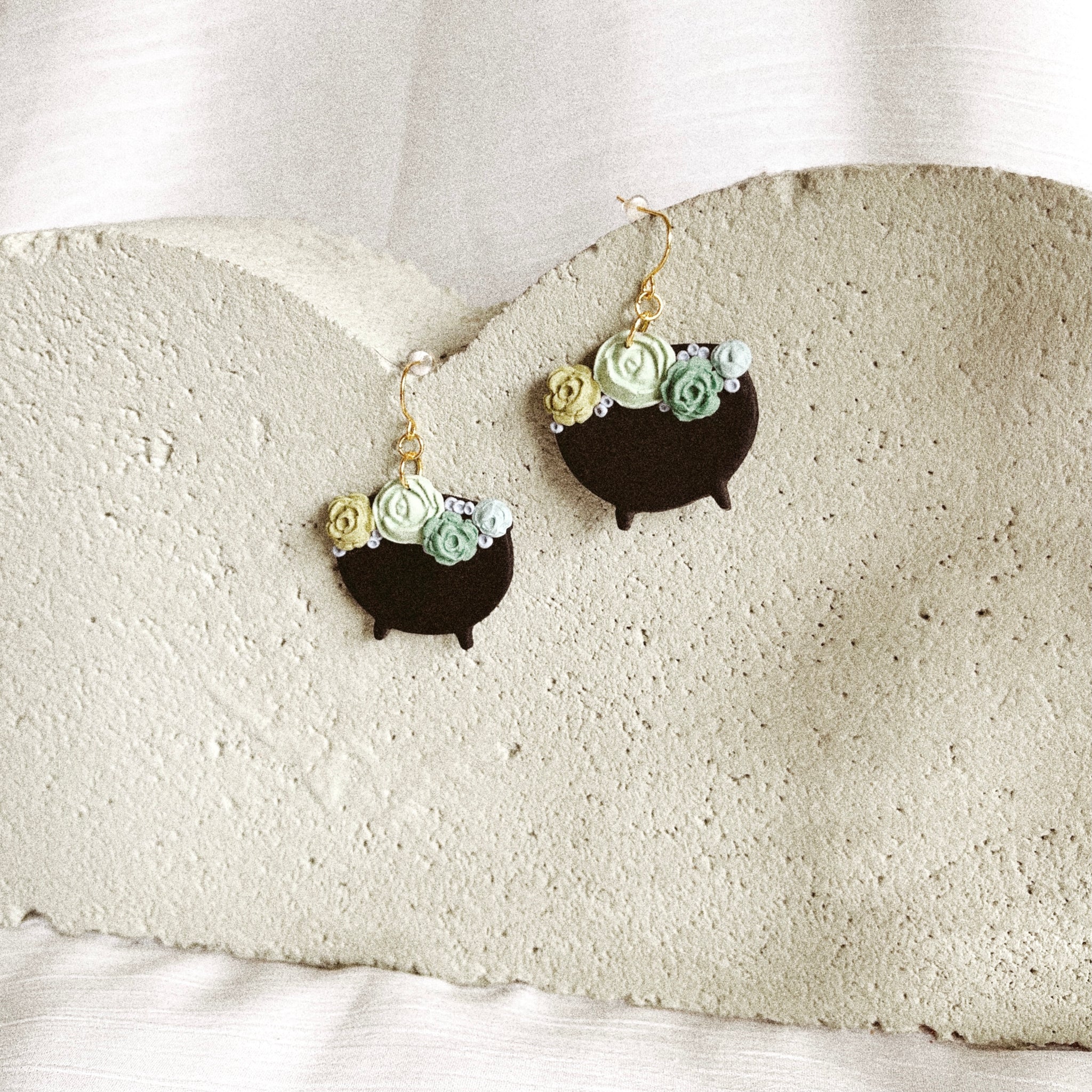 cauldron succulent Succulent Cauldrons – Crafted by Pheebs