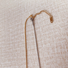 Load image into Gallery viewer, Two-toned Dainty Necklace
